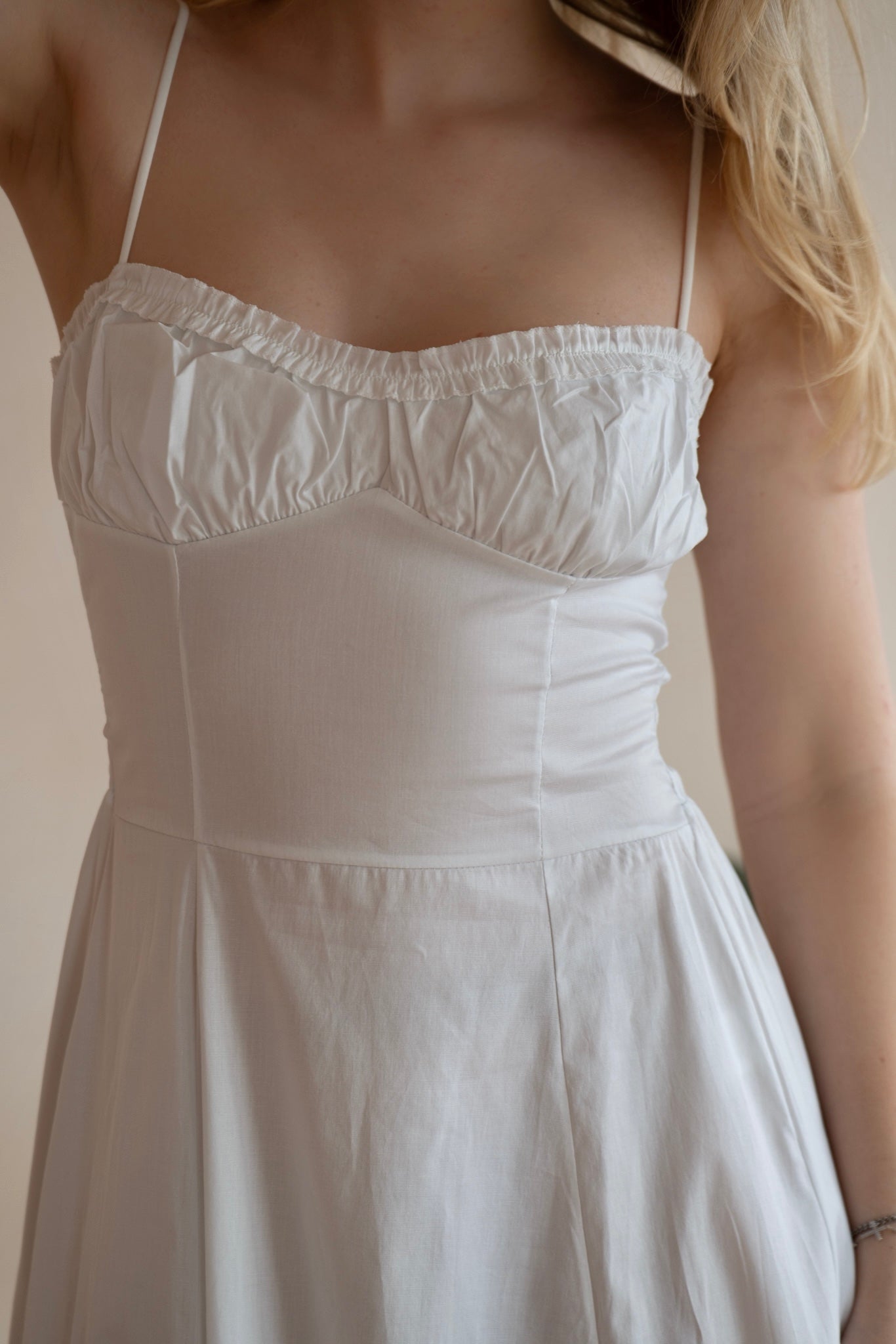 Rochie de Vară Albă Siena Încrețită în Piept - Made in Italy
